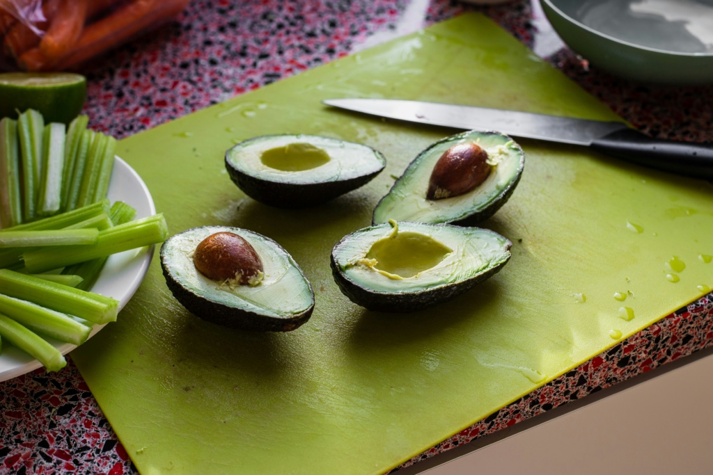 Avocados are excellent for a breastfeeding diet.