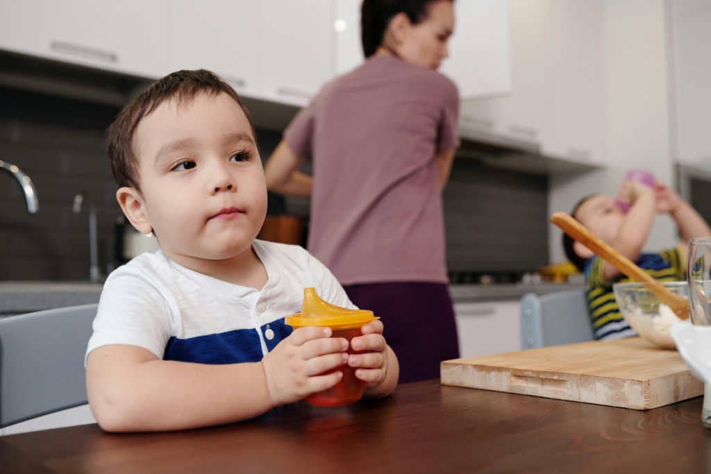 Sippy cups could affect your children's oral habits and health